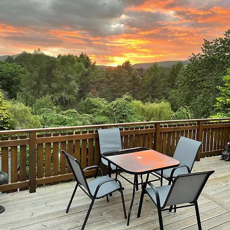 Beautiful 2 Bedroom Lodge With Stunning Views Blair Atholl Exterior photo