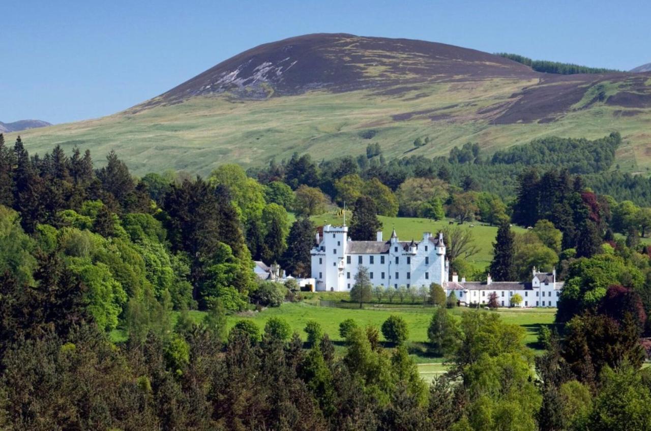 Beautiful 2 Bedroom Lodge With Stunning Views Blair Atholl Exterior photo